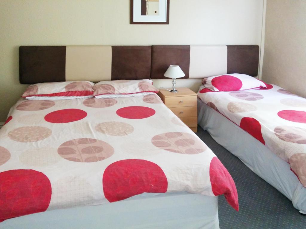 The County Hotel Гримсби Номер фото